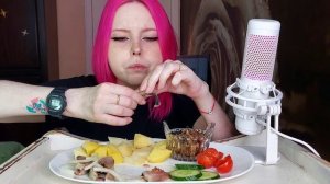 Селедка с вареной картошкой и грибами мукбанг/они нас нае.../mukbang