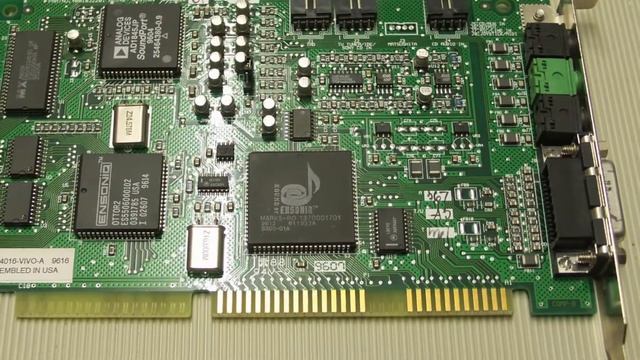 Ensoniq Soundscape VIVO 90 playing Doom II music (General Midi Wavetable mode) смотреть онлайн