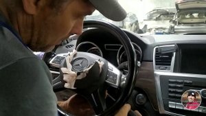 Как снять подушку руля Mers GL 2014 W166