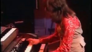 Camel - The flight of The Snow Goose  LIVE 1975