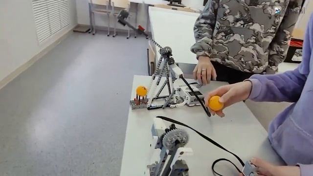 Programmable catapult from Lego EV3 смотреть онлайн