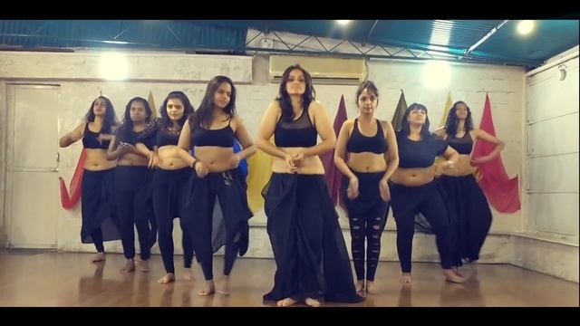 Crazy in Love | Belly Bachata Fusion Choreography | Tishya Kaul смотреть онлайн