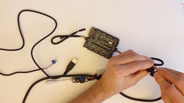 Gigabyte AORUS RGB Commander - разборка, заработает ли с другой мат платой? смотреть онлайн