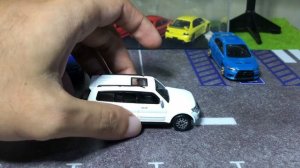 Mitsubishi Pajero XCartoys 1/64 White