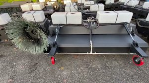 Коммунальная дорожная щетка с бункером на фронтальный погрузчик