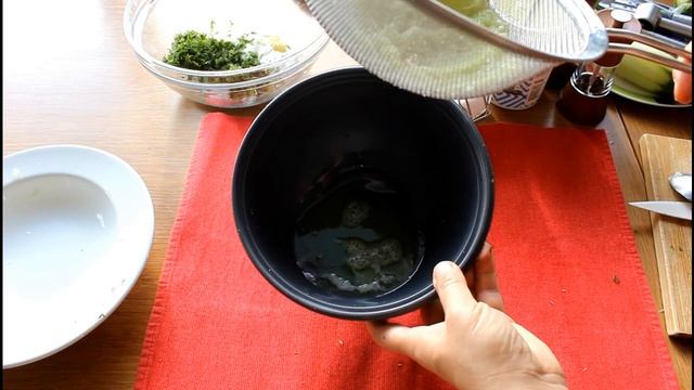 Добавь огурец к сметане и получишь вкуснейший соус ЦАЦИКИ всего за 5 минут. смотреть онлайн