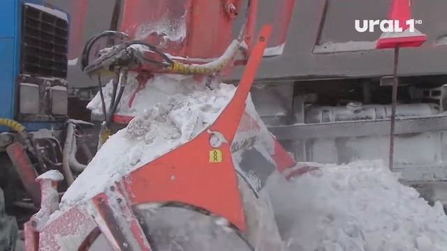 Убрать снег с челябинских дорог и тротуаров! смотреть онлайн