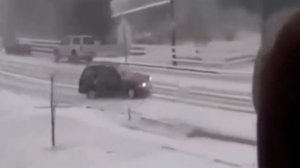 Гололед на дороге видео | Зимние заносы на дорогах