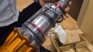 Dyson V12s Detect Slim Submarine™ wet and dry vacuum cleaner #DysonV12sDemo