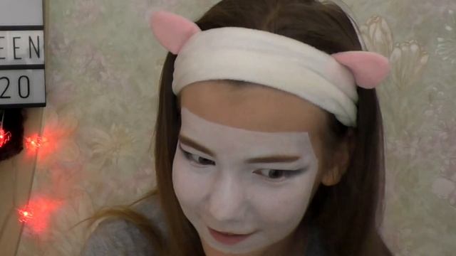 МАКИЯЖ НА ХЭЛЛОУИН Делаю крутой макияж на Halloween