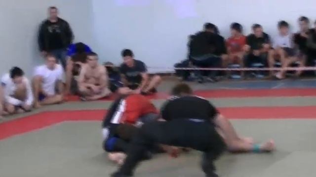 Задушил до отключки "Перуанским Галстуком" за минуту! смотреть онлайн