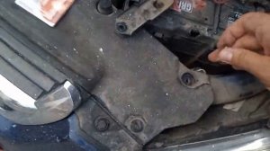 Honda CR-V II gen. replacement marker light / Хонда ЦР - В смяна крушка на преден габарит