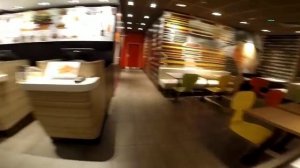 Сухая обувь на подножке Scania