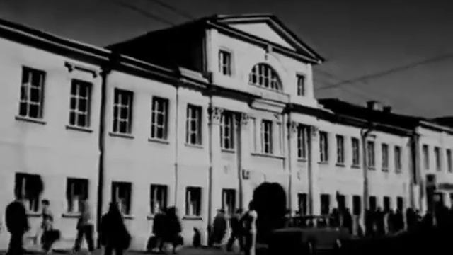 Перекресток (По весне в вышине) смотреть онлайн