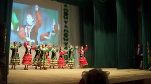 Башкирский  народный танец в исполнении девушек
