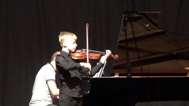 Handel. Sonata La -minor, HV 361. 3 - Adagio, 4 - Allegro moderato. Mikhail. Audición 2018-05-23 смотреть онлайн