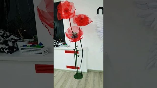 Ростовые цветы из органзы идеально смотрятся в любом интерьере #ростовыецветы#цветыизткани#flowers