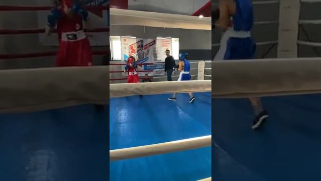 Рустам Худоян ? ПЕРВЫЙ БОЙ - ПЕРВАЯ ПОБЕДА ? ? ( соперник на 2 года старше ) смотреть онлайн