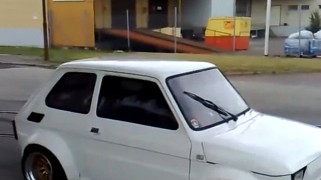Гоночный автомобильчик