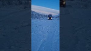 Шакман на односкатной резине. Двигатель вечай. Едем на Зырянку