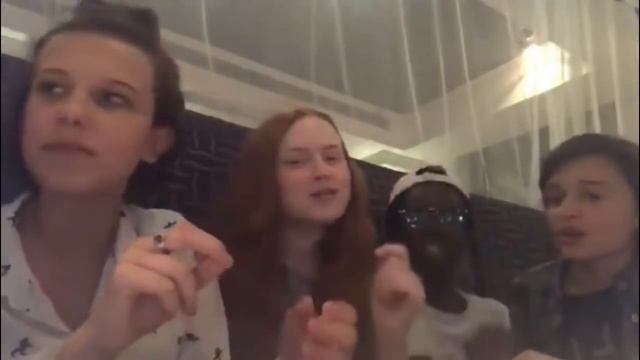 Stranger Things Cast Livestream Q&A Session смотреть онлайн