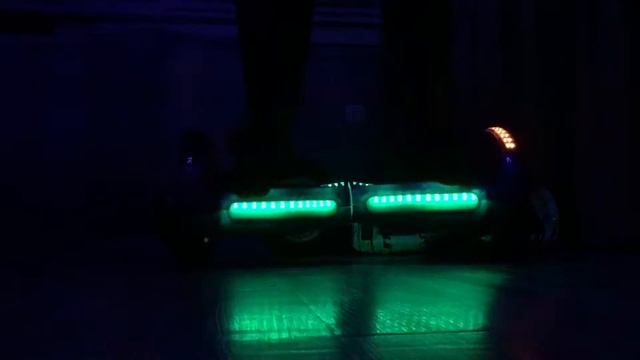 Дискотека на колесах! Smart SUV Cosmo от samokat38.ru смотреть онлайн