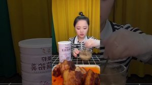 КИТАЙЦЫ ЕДЯТ НА КАМЕРУ / ASMR CHINESE EATING SHOW. ???