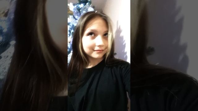 украшаю ëлку!