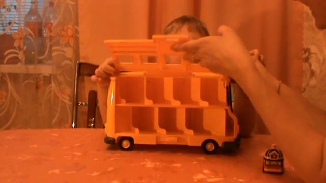 Кейс для хранения машинок Скулби Robocar POLI смотреть онлайн