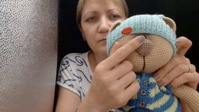 Мишка Тильда. Готовая работа. Обзор. #вязаныеигрушки#амигуруми