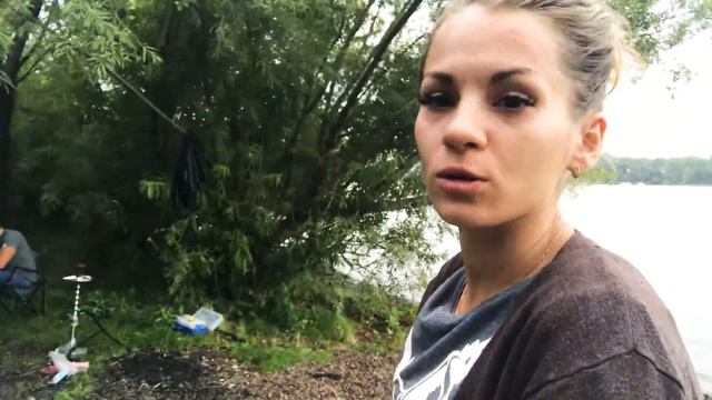 На берегу Енисея в Красноярске, друзьями, позитивным вечером:) смотреть онлайн