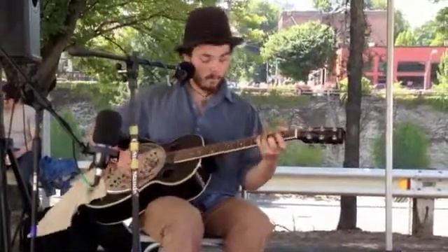 Tevis Hodge Jr. at the Perl District fair Portland Oregon смотреть онлайн