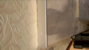 Крепим боковые планки к столешнице