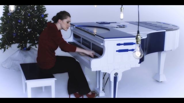 Dance of the Sugar Plum Fairy - Sonya Belousova (dir: Tom Grey) смотреть онлайн