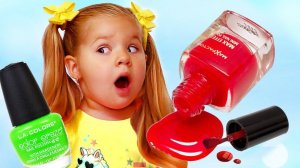 Diana plays and Learn Colors with Nail polish / Finger Family Song