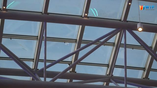 Авиапарк, открытие. Сюжет Артёма Балояна смотреть онлайн