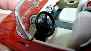 Коллекционная модель авто Chevrolet Corvette 1957 1:24 от Maisto