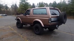 1992 Ford Bronco 6" lift 33" tires