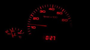 Держатся обороты AUDI 100 45 2.3 AAR