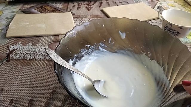 Слойки с творогом. Готовятся быстро и съедаются мгновенно