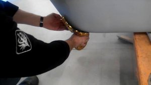 Как установить ванну на ножках