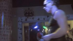 Тарзан-шоу. РЕСТОРАН "БАХАРЬ"