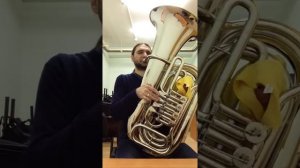 Исполнительские приёмы игры на тубе. Урок 6: Zoom. Roman Dokunikhin, tuba.