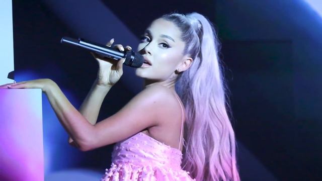 Ариану Гранде обвинили в плагиате известной обложки VOGUE! смотреть онлайн