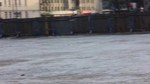 Строительство Ледового городка на Площади 1905 года смотреть онлайн