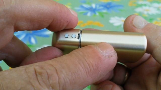 Very old vintage RONSON TYPHOON petrol pocket lighter Старая бензиновая зажигалка смотреть онлайн