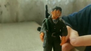 Лепим солдатика из пластилина