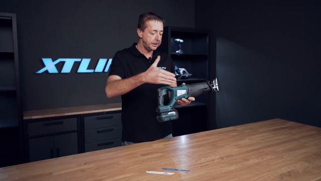 XTLINE Aku mečová pila bezuhlíková 18 V XT102850