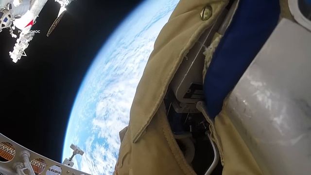 «7 минут спокойствия, красоты и умиротворения» — выход в открытый космос 28 апреля смотреть онлайн