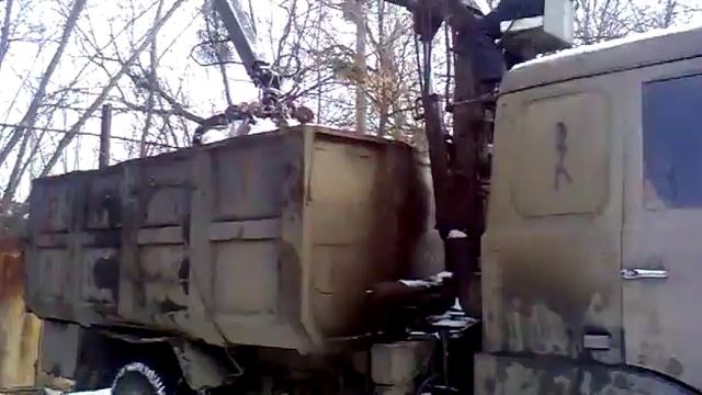 Погрузка авто на ЭВАКУАТОР :)) смотреть онлайн